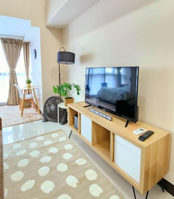 Cosy Executive 1 Bedroom Uptown Parksuites Ultra Fast Internet Manila Exteriér fotografie