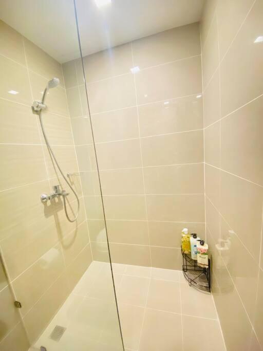 Cosy Executive 1 Bedroom Uptown Parksuites Ultra Fast Internet Manila Exteriér fotografie